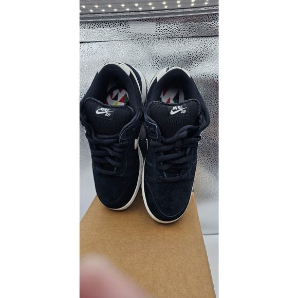 NIKE SB DUNK LOW "WEIGER"SIZE 9.5M - Picture 3 of 3